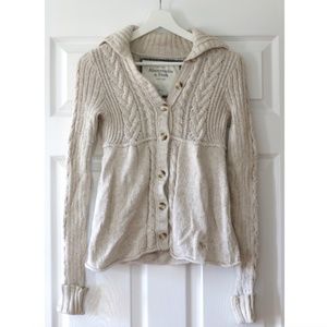 Bella Swan A&F Cardigan Beige Alt Color